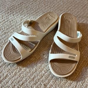 CROCS Sandals - White/Tan - Size 8 M